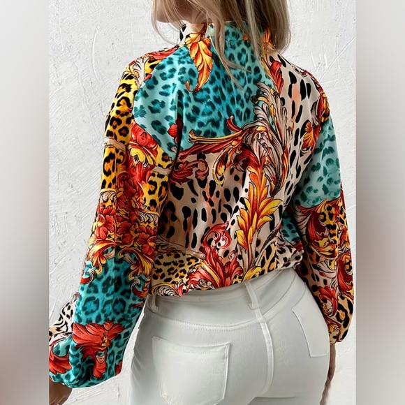 Jane Chic Designs Plus Size Sublimation Blouse - Picture 2 of 7